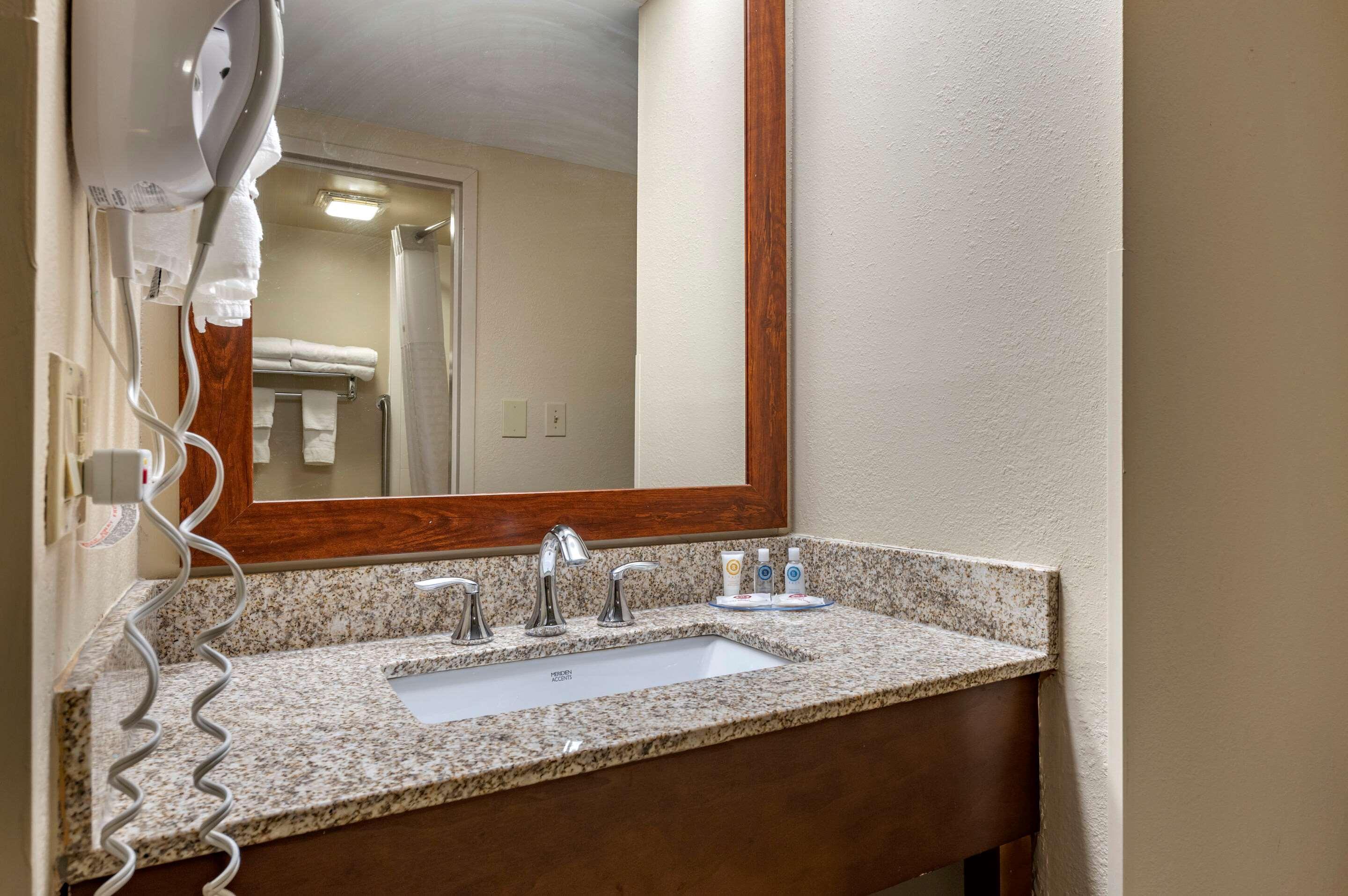 Comfort Inn Northeast Мейсон Экстерьер фото